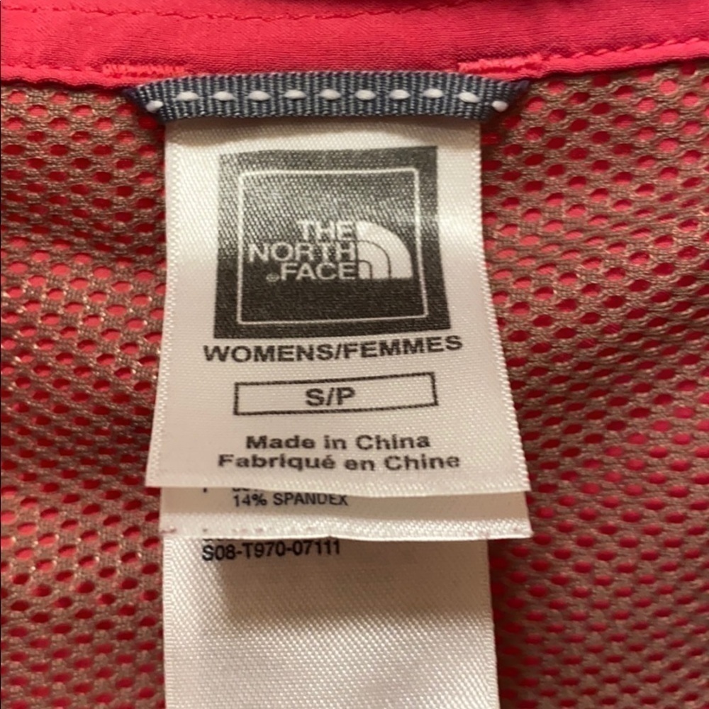 The north face women’s button down shirt p… - Picture 2 of 8